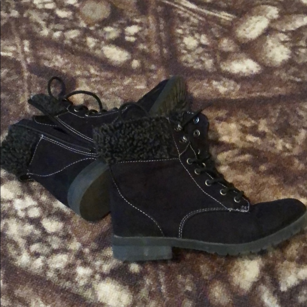 Kids side zip boot